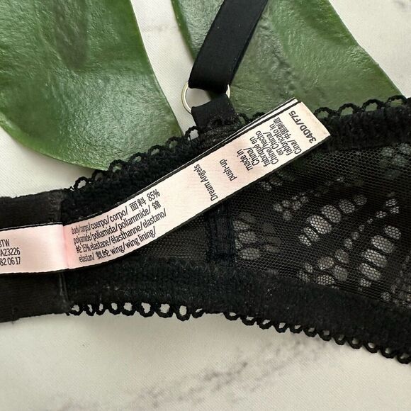 Victorias Secret Dream Angels Push Up Bra Size 34 DD Black Lace Underwire - Picture 8 of 8
